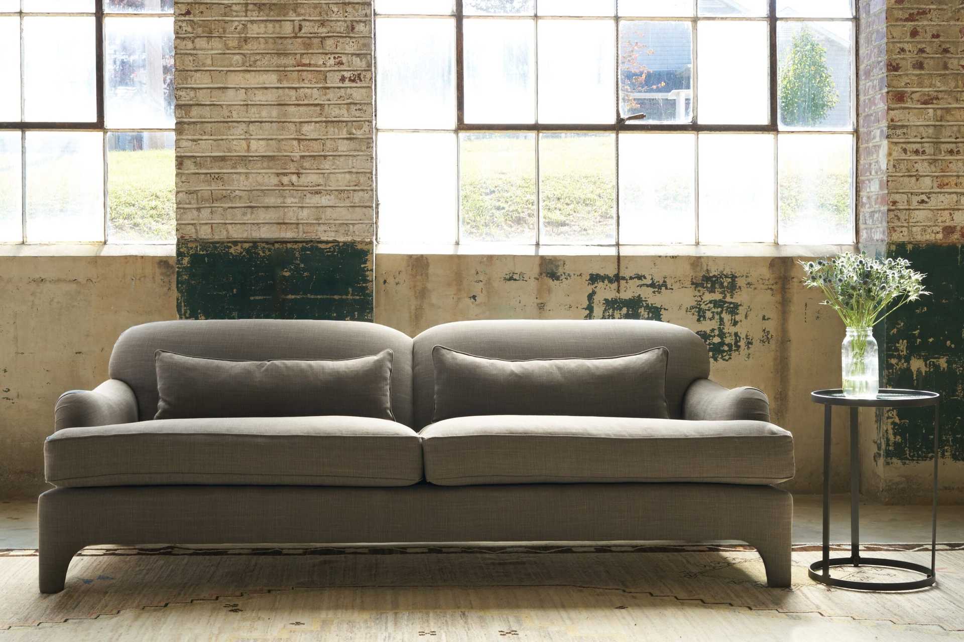 Cisco Home Bianca Sofa