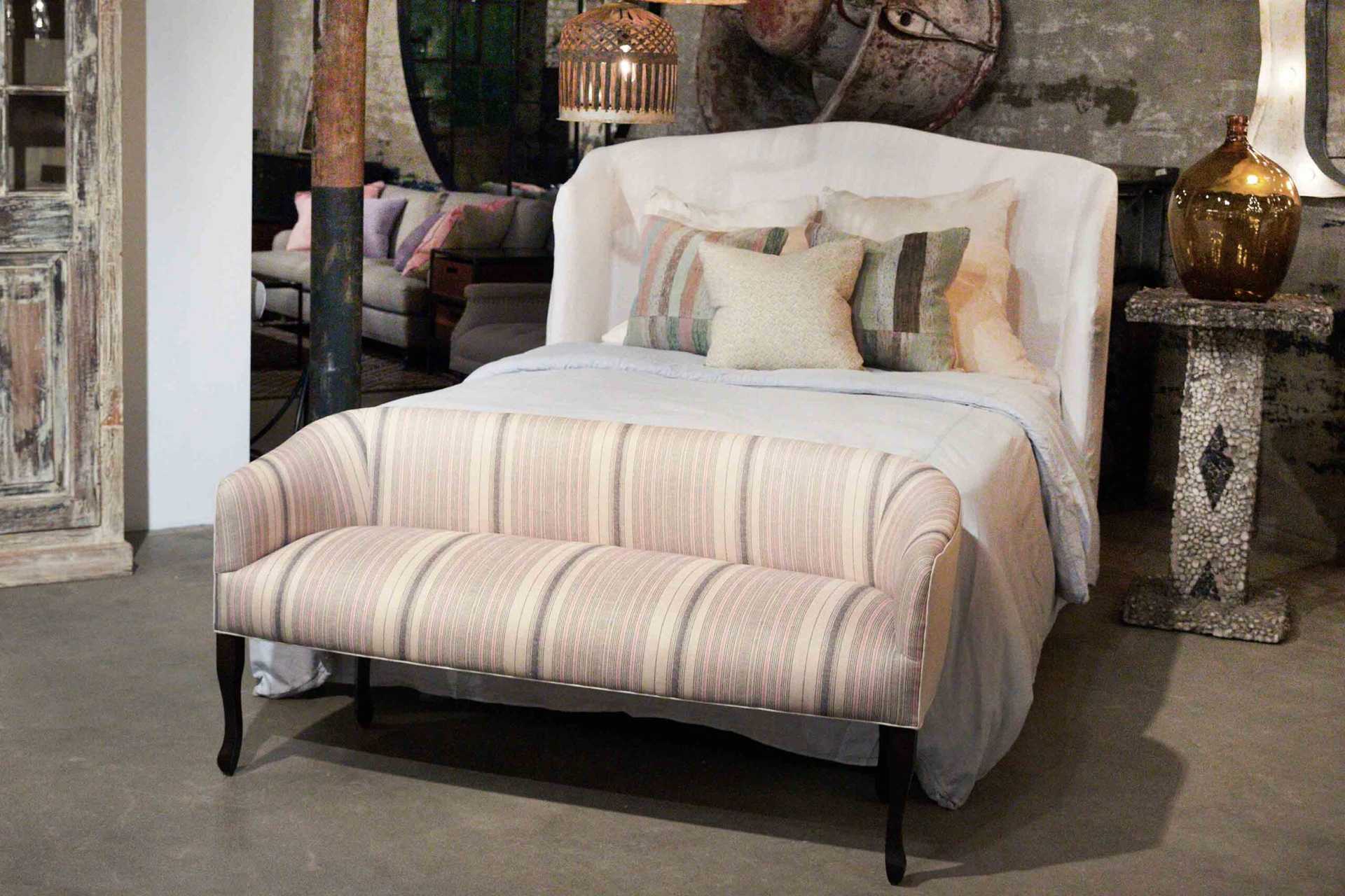 Cisco Home Emma Bed - Image 7