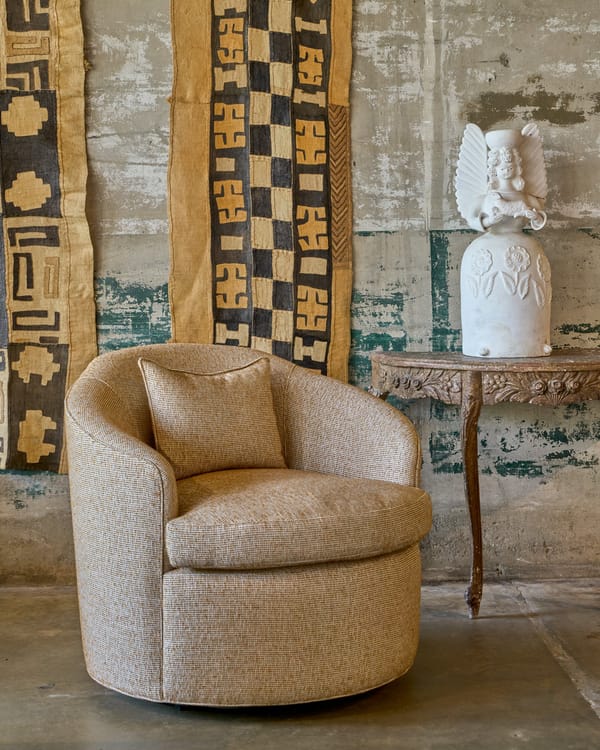 Cisco Home Grace Swivel Chair - Image 2